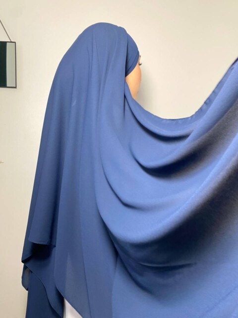 Ready To Wear - كريب بريميوم - أزرق غامق - Hijab